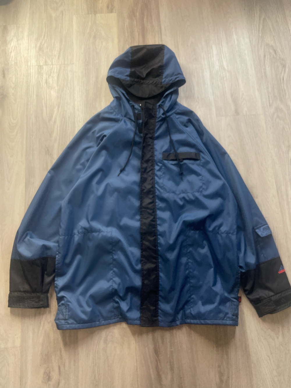 Vintage 90’s adidas Men's Navy Blue and Black Hooded Raincoat